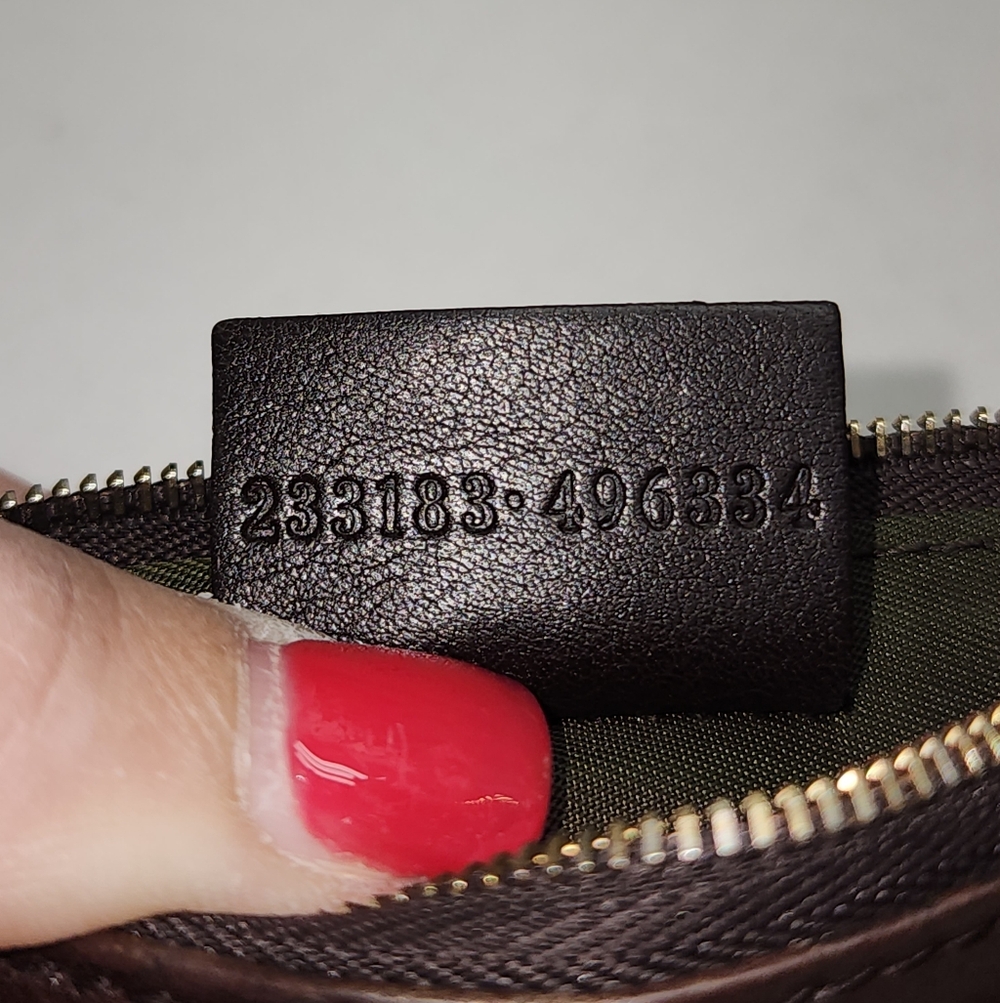 Authentic Gucci Guccissima Brown Leather Keychain Pouch With Retail Bag - Picture 13 of 17